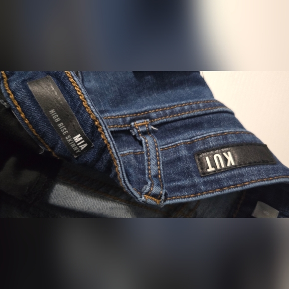 Kut from the Kloth Mia High Rise  Skinny Jeans - Picture 4 of 6
